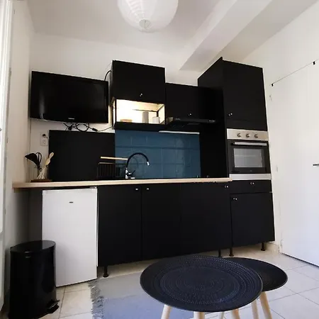 Meze, Charmant Petit Studio Proche Port Exterior foto
