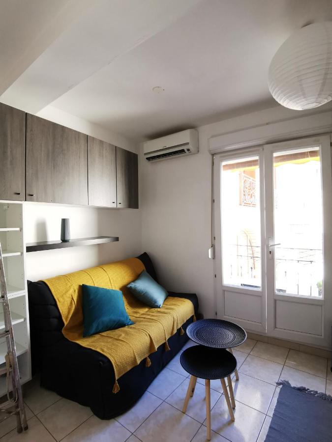 Meze, Petit Proche Port Apartment *